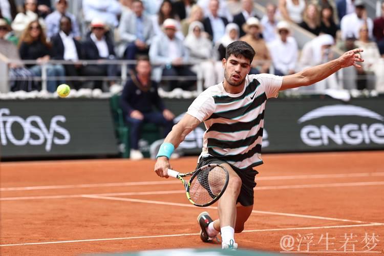 阿尔卡拉斯逆袭成功,再次问鼎法网男单冠军 阿尔卡拉斯逆袭成功,再次问鼎法网男单冠军